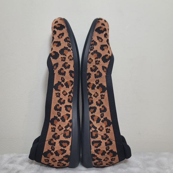Clarks CloudSteppers Carly Wish Ballet Flats Women's Shoes AnimalPrint Sz 7.5 - Picture 6 of 9